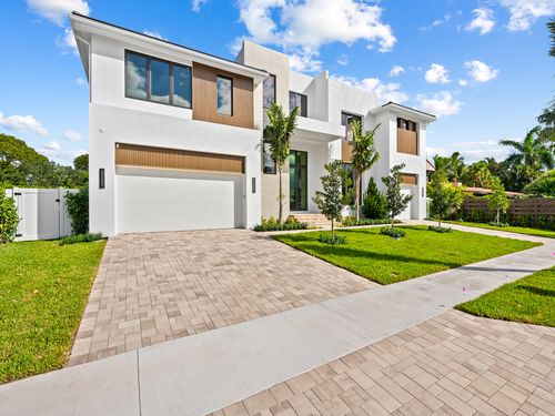2737 Ne 18th St, Fort Lauderdale, FL, 33305-3605 | Card Image