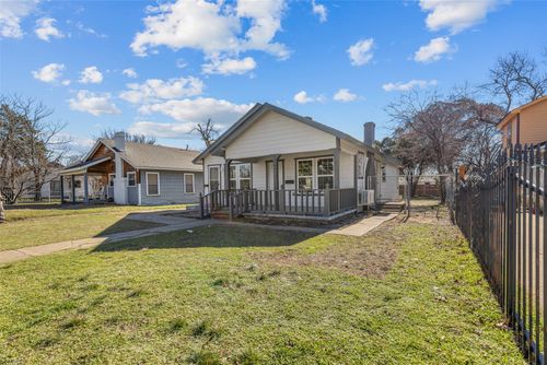 2706 Emmett St, Dallas, TX, 75211-5507 | Card Image