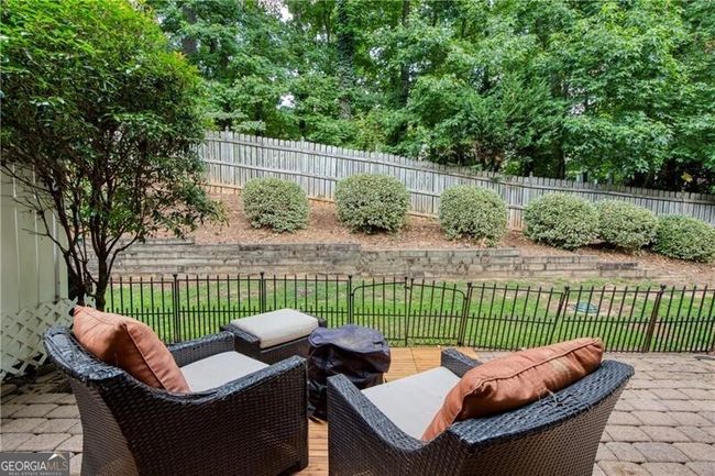 1264 Harris Commons Pl, Townhouse with 2 bedrooms, 3 bathrooms and 2 parking in Roswell GA | Image 39