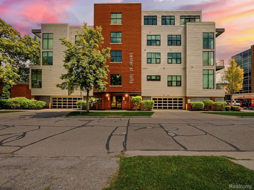 401-100 N Center Street, Royal Oak, MI, 48067 | Card Image