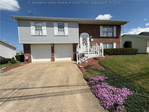 619 University Ln, Point Pleasant, WV, 25550-3337 | Card Image