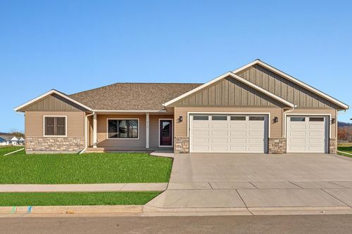 935 Crockett Drive, Holmen, WI, 54636 | Card Image