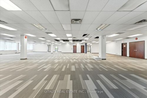 300-1599 Hurontario St, Mississauga, ON, L5G4S1 | Card Image