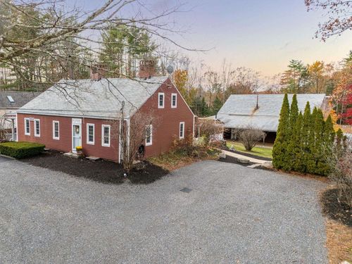 27 Old State Rd, Epping, NH, 03042-1902 | Card Image