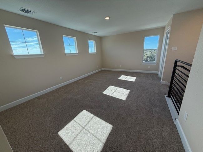 Light & Bright Loft | Image 11
