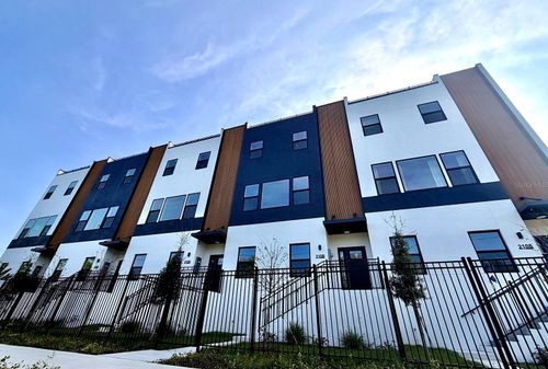 2118 4th St S, St Petersburg, FL, 33705-2778 | Card Image