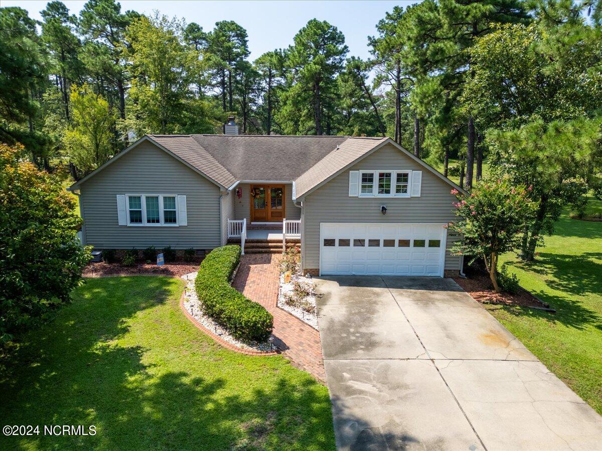 Columbus Ct, New Bern, NC 28560