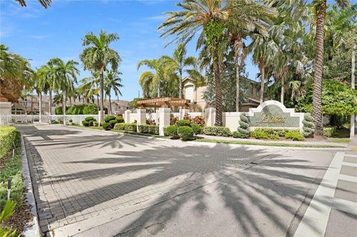 apt-206-5660 Nw 115th Ct, Doral, FL, 33178-4186 | Card Image