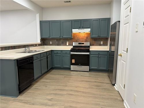 2945 Greyhawk Ln, Cumming, GA, 30040-1221 | Card Image