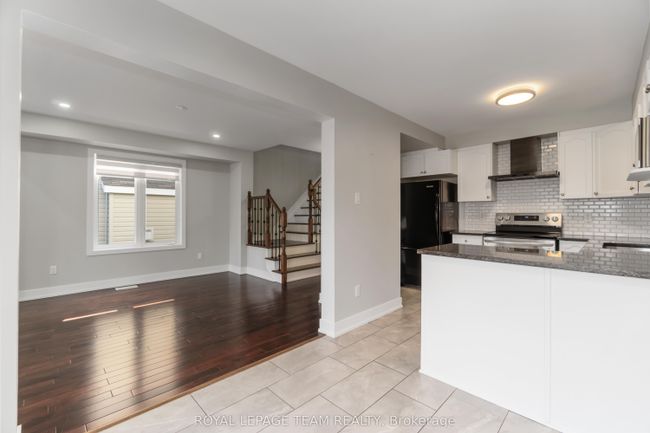 28 Moe Robillard St, House attached with 3 bedrooms, 3 bathrooms and 2 parking in Arnprior ON | Image 11