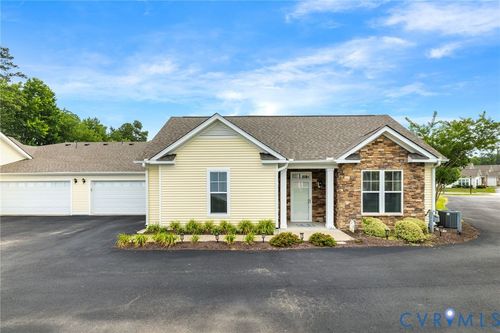 12128 Magnolia Bluff Ct, Chester, VA, 23831-6140 | Card Image