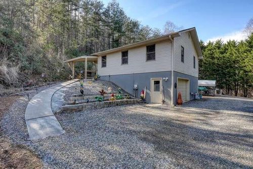 67 Matthew St, Blairsville, GA, 30512-2354 | Card Image