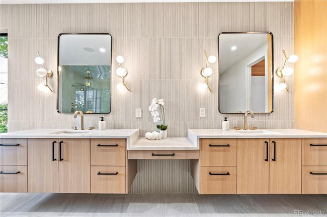 1238 S Saint Paul St, House other with 4 bedrooms, 6 bathrooms and 3 parking in Denver CO | Image 36
