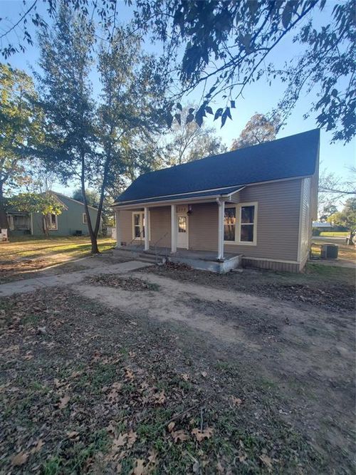 305 Peach Street, Winnsboro, TX, 75494 | Card Image