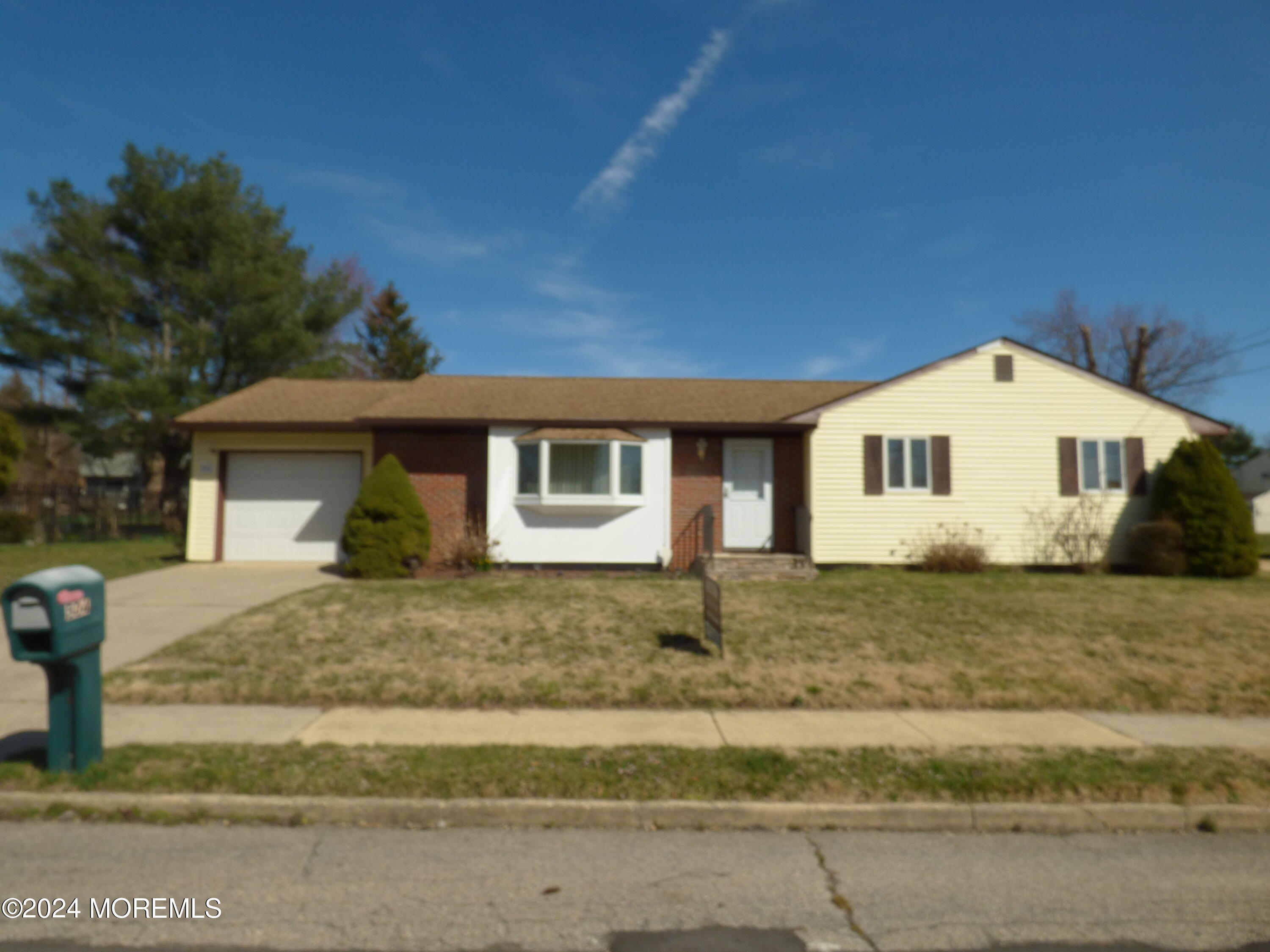 Roberta Rd, Neptune, NJ 07753