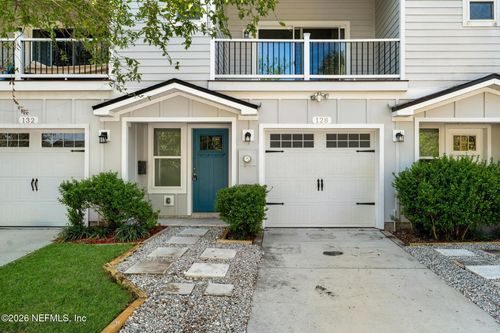 128 10th St S, Jacksonville Beach, FL, 32250-3331 | Card Image