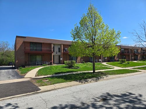 210b-643 N Carroll Pkwy, Glenwood, IL, 60425-1552 | Card Image