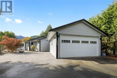 1840 Martini Way, House other with 3 bedrooms, 2 bathrooms and 4 parking in Qualicum Beach BC | Image 2