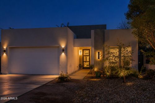 2826 N 28th Pl, Phoenix, AZ, 85008-1108 | Card Image