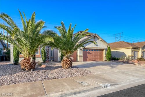 857 Sumner Ranch Rd, Henderson, NV, 89012-2605 | Card Image