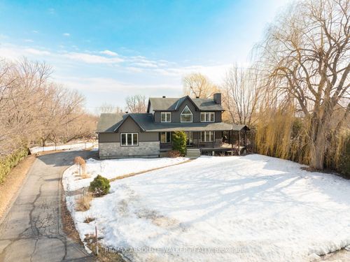 2695 Glen St, Metcalfe, ON, K0A2P0 | Card Image