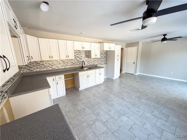 1 Circle Dr, House other with 4 bedrooms, 3 bathrooms and null parking in Hazleton PA | Image 5