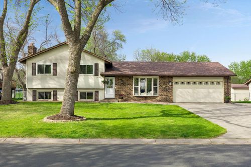 14786 91st Pl N, Maple Grove, MN, 55369-8531 | Card Image
