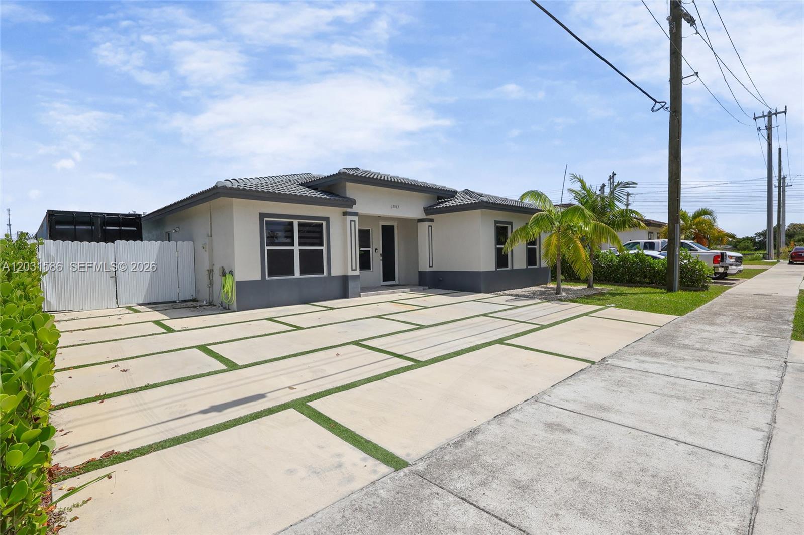 Residential in Homestead 3