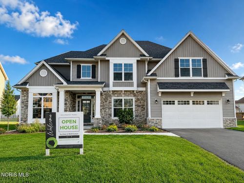 14 Hawthorne Xing, Perrysburg, OH, 43551-6808 | Card Image