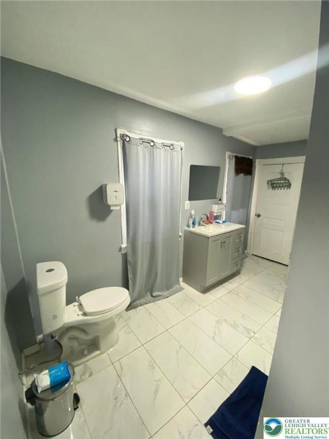 522 N Jordan St, Townhouse with 4 bedrooms, 1 bathrooms and null parking in Allentown PA | Image 13