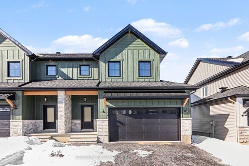 73 Villeneuve St, Moose Creek, ON, K0C1W0 | Card Image