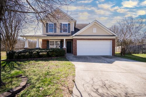 930 Grand Oak Dr, Smyrna, TN, 37167-7713 | Card Image