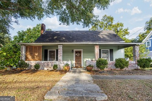 207 Confederate Ave, Dallas, GA, 30132-3706 | Card Image