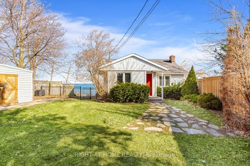 18 1/2 Lakeshore Dr, Stoney Creek, ON, L8E5C6 | Card Image