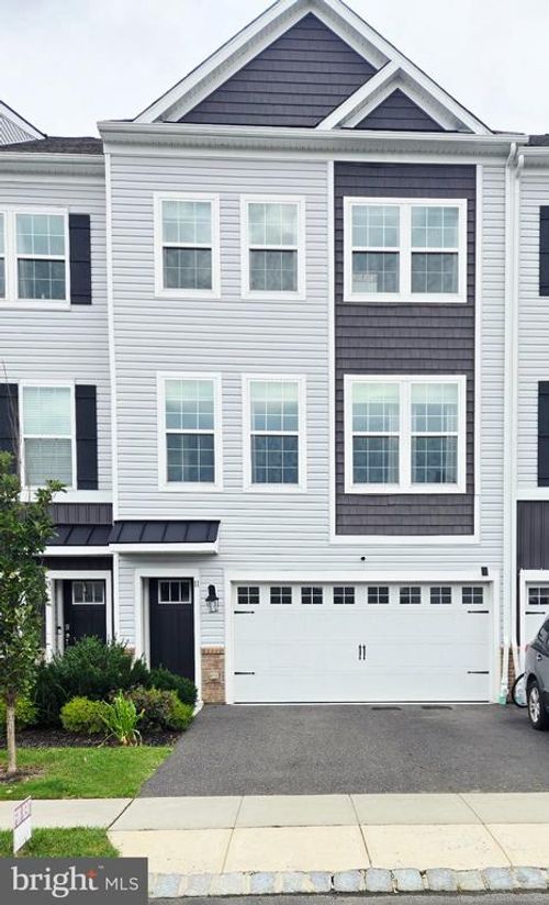 11 Autumn Park Blvd, MEDFORD, NJ, 08055-3033 | Card Image