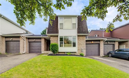 19 Hillbrook Cres, Kitchener, ON, N2N1J4 | Card Image