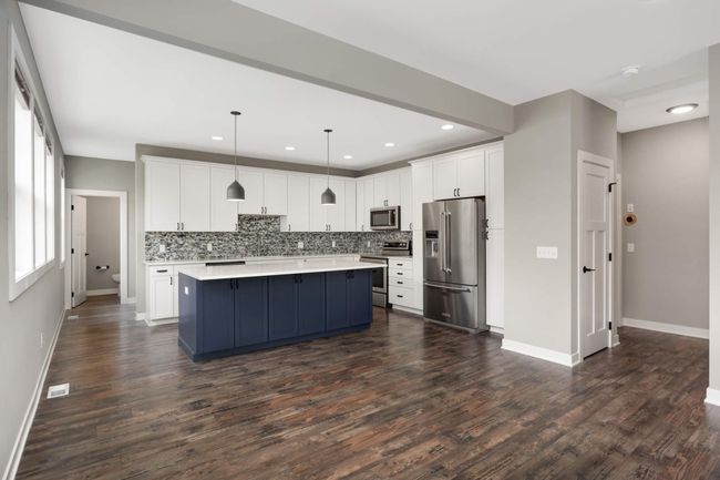 15590 Duck Trail Ln, Townhouse with 4 bedrooms, 4 bathrooms and null parking in Apple Valley MN | Image 10