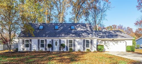 32650 Greenwood Dr, Avon Lake, OH, 44012-1626 | Card Image