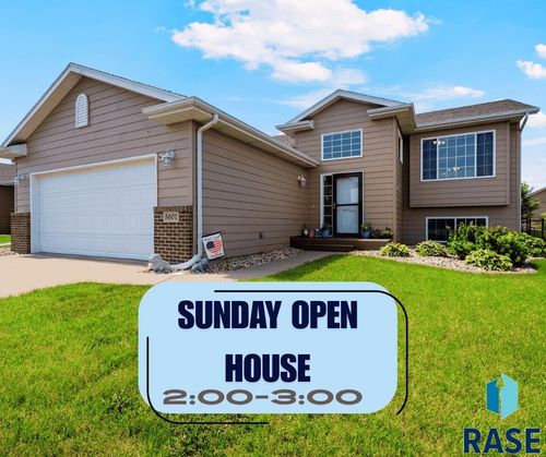 5601 W Oakcrest Dr, Sioux Falls, SD, 57107-0990 | Card Image