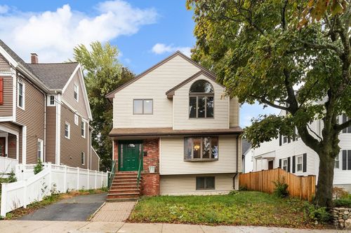 23 Pratt St, Malden, MA, 02148-7756 | Card Image