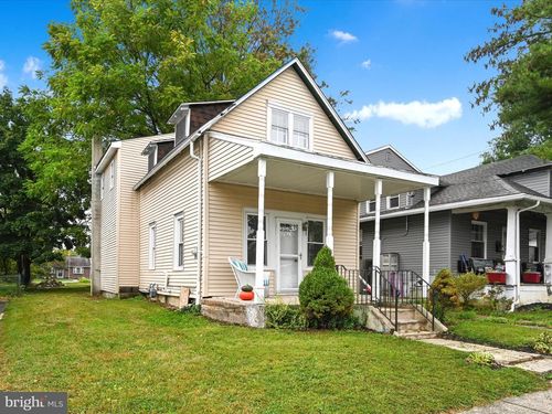 112 Oak Ln, READING, PA, 19606-1062 | Card Image