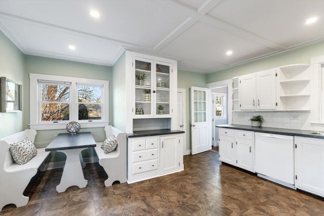 97 Mount Pleasant Ave, House other with 2 bedrooms, 2 bathrooms and 3 parking in Gloucester MA | Image 12