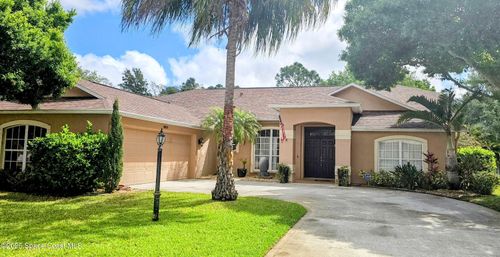 3033 Forest Creek Dr, Melbourne, FL, 32901-7719 | Card Image