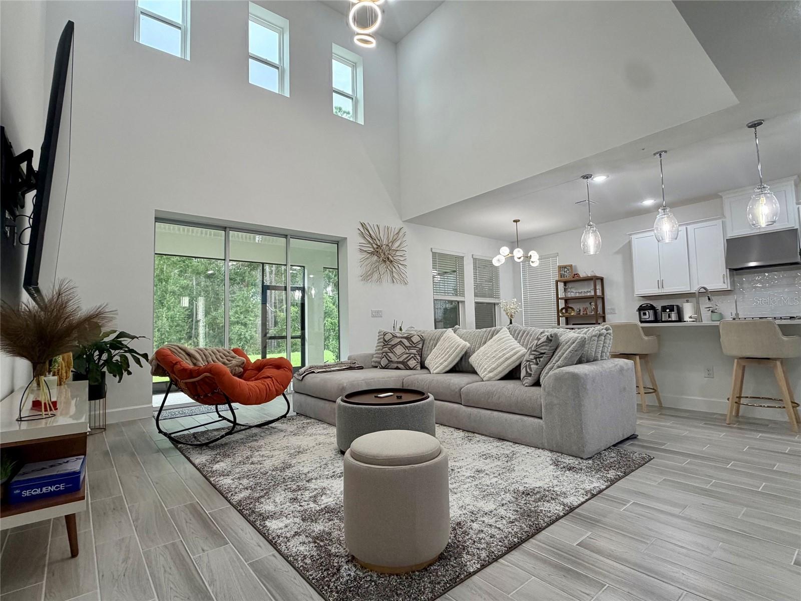 Residential Lease in WESLEY CHAPEL 3