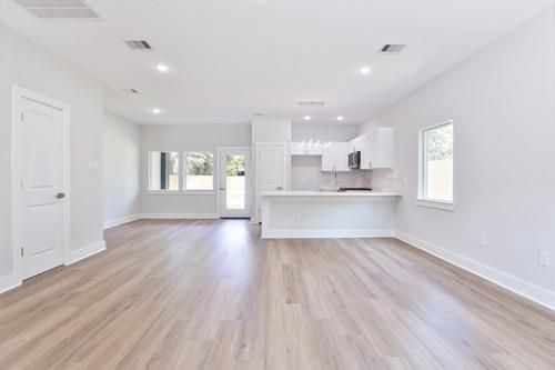ab-8109 Cabot St, Houston, TX, 77078-2703 | Card Image