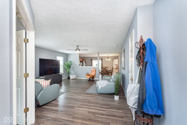 1406 Bigleaf Cir, House other with 3 bedrooms, 2 bathrooms and null parking in Sheridan IN | Image 4