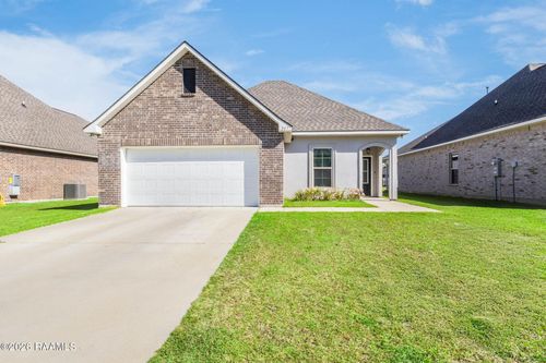 207 Ethereal St, Youngsville, LA, 70592-6938 | Card Image