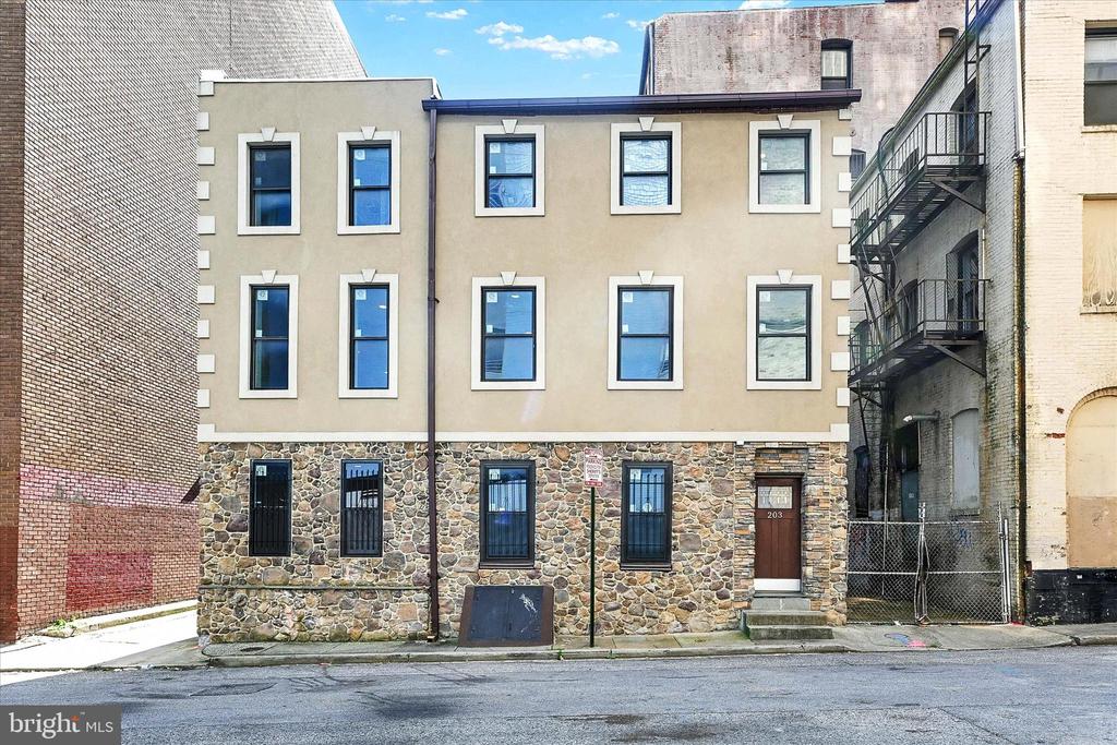 Commercial Sale in BALTIMORE