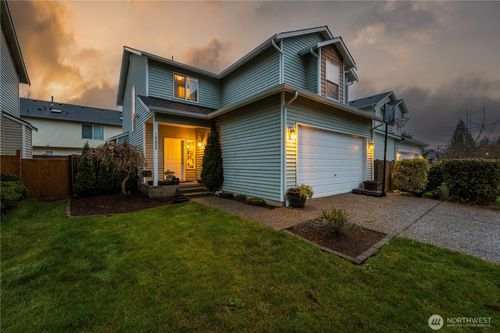 10025 2nd Pl Se, Lake Stevens, WA, 98258-7981 | Card Image