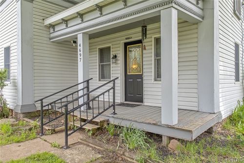 4697 Grange Road, Clay, NY, 13041 | Card Image